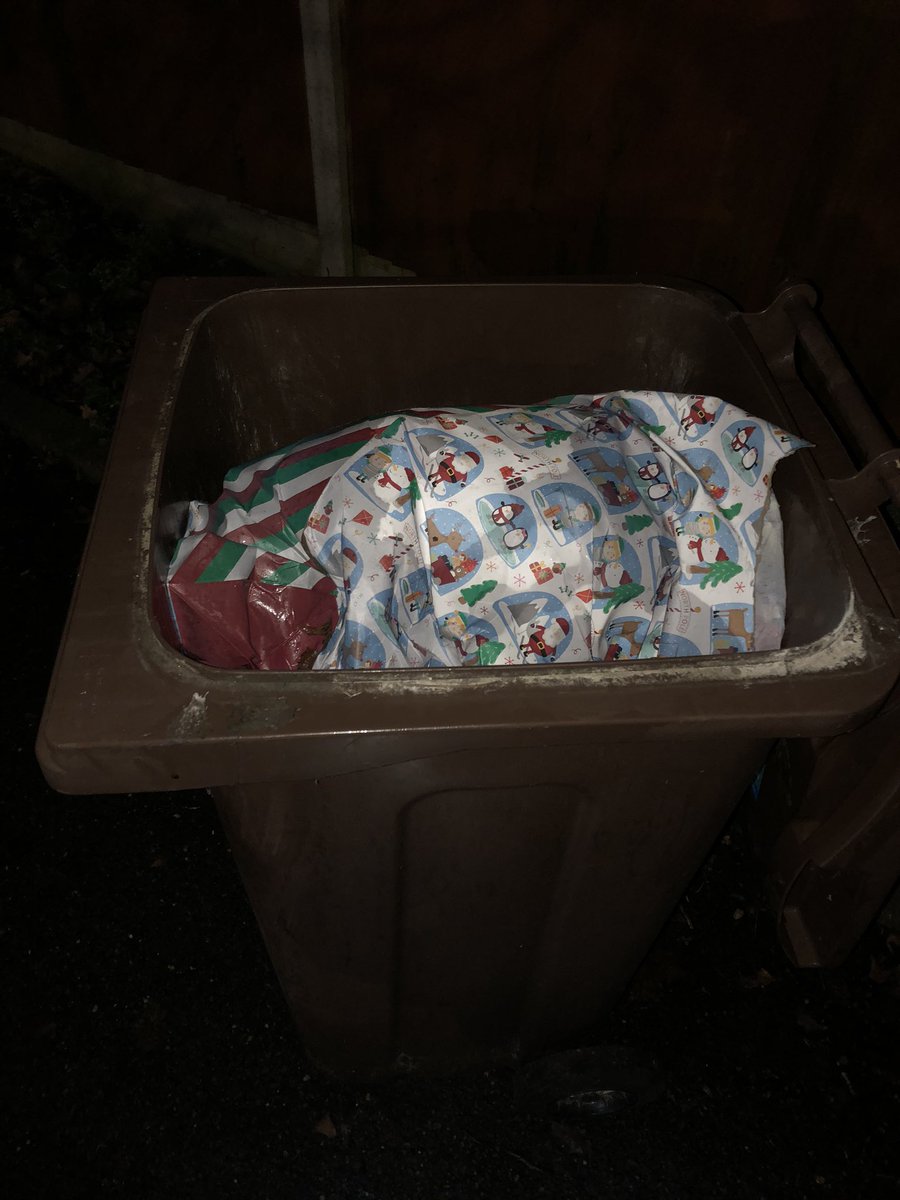 smithi86's tweet photo. Thanks to the @StAlbansCouncil waste collection team that left an entire bin worth of waste behind today. Appreciate there should be no side waste, but when it’s Xmas &amp; you have the family descend upon you, then wait additional days for collections common sense should prevail. https://t.co/5NGWgFV3RR