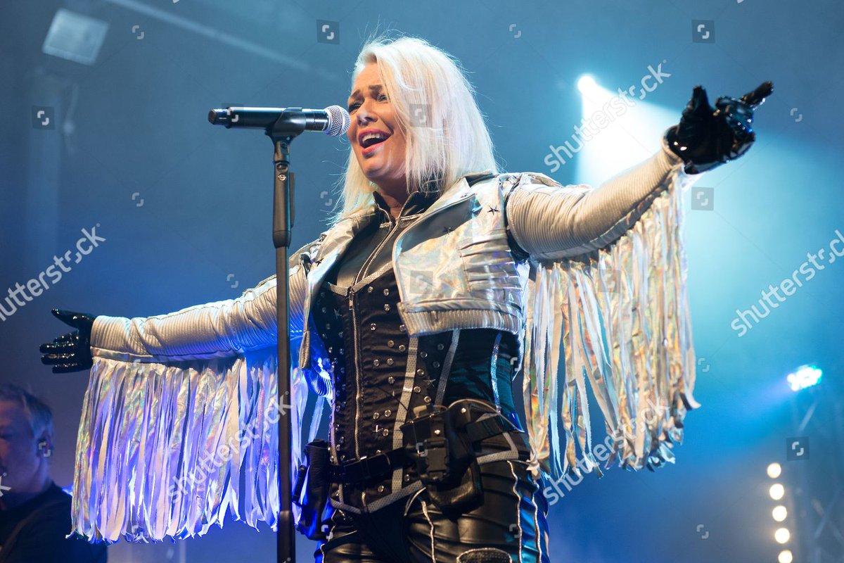 Superlink92's tweet photo. Here's Kim Wilde! π€πΎπ½π€πΎ @kimwilde #KimWilde #KimWildeFans #KimWildeForever #TeamWilde #KidsInAmerica #AnotherStep #YouCame #NowandForever #PopDontStop #KandyKrush #HereComeTheAliens https://t.co/8vhxPOyjGJ