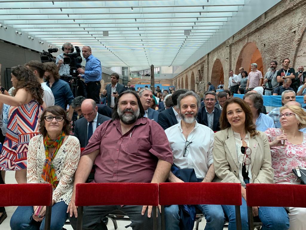 soniaalesso1's tweet photo. Leer es un derecho. 
CTERA presenta en el Museo del Bicentenario en el lanzamiento del Plan Nacional de Lectura.  
@HugoYasky @arilijalad @robdnavarro @RobiBaradel @eduardolopezute https://t.co/Hhvl1qJt3l