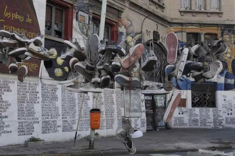 gltaccone's tweet photo. A 15 años de Cromañon ni olvido ni perdón a los responsables.
Mi sentido homenaje a las victimas. Mis condolencias a sus familiares https://t.co/28d4ha2KfE