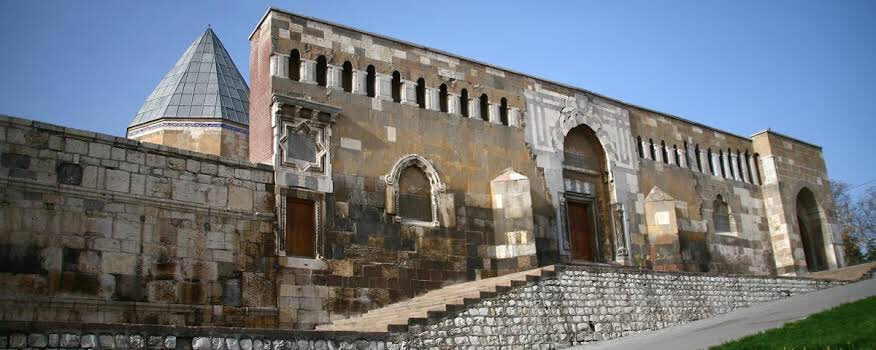 turider42's tweet photo. @OzgulOzkanYAVUZ @TRTKurumsal @TCKulturTurizm @rafadantayfa @SinemaGenelMd Rafadan Tayfa Filmini, Selçuklunun Başkenti Konya’ya Mevlâna Müzesi, Alâaddin Cami, Zazadın Hanı gibi Selçuklu Eserlerine de Bekliyoruz...
#trt #rafadantayfa #konya https://t.co/YjgEIPBbFX