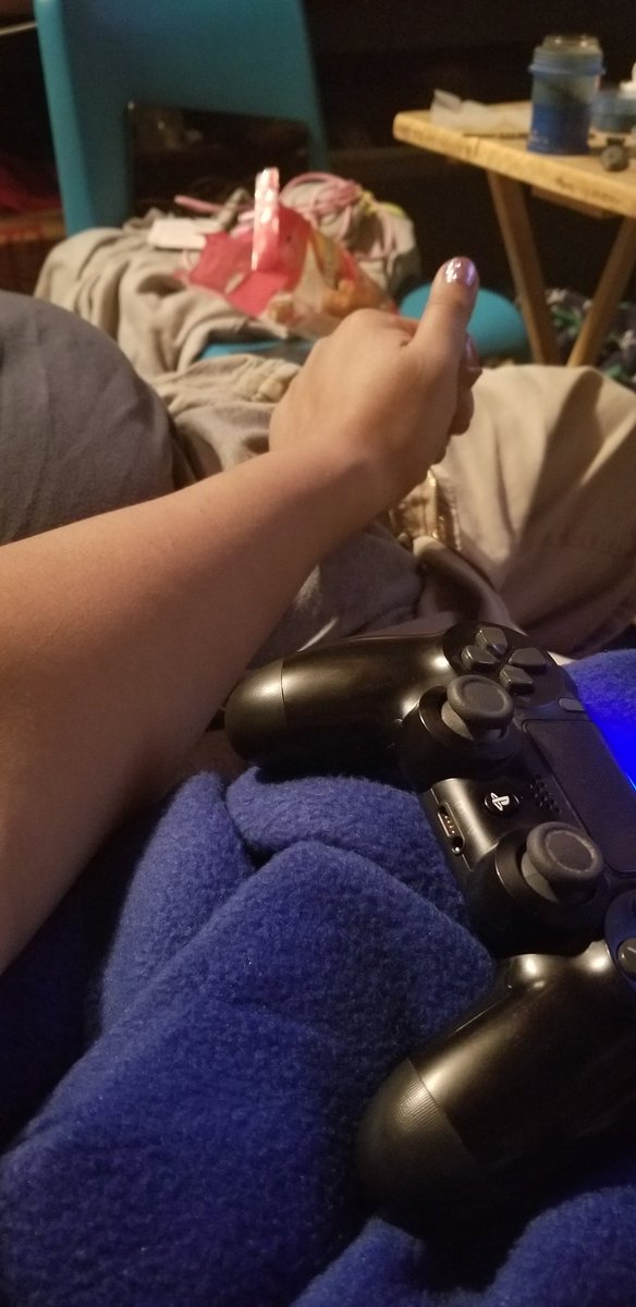 life_lusty's tweet photo. So about last night... I got distracted   #nocomplaints #cantresist https://t.co/y1blvCya6a