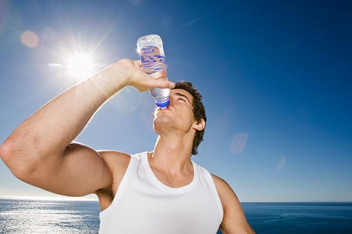 fitnhealthyguy's tweet photo. Drink lots of water before, during, and after physical activity. #Men #Fitness #HealthyLiving https://t.co/t53QBtUPZ9