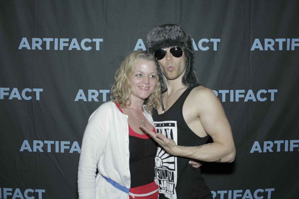 f33c64ad0a3c435's tweet photo. Best 5 years on #Mars = #MarsAdventures #MarsMemories #MarsMoments #MeetandGreet @JaredLeto @30SECONDSTOMARS @ShannonLeto #AdventureVIP #MarsIsland #LoveLustFaithDreams #MonolithTour #Artifact #VIP #ECHELON #echielove #echispirit https://t.co/Ud1ANJfahz