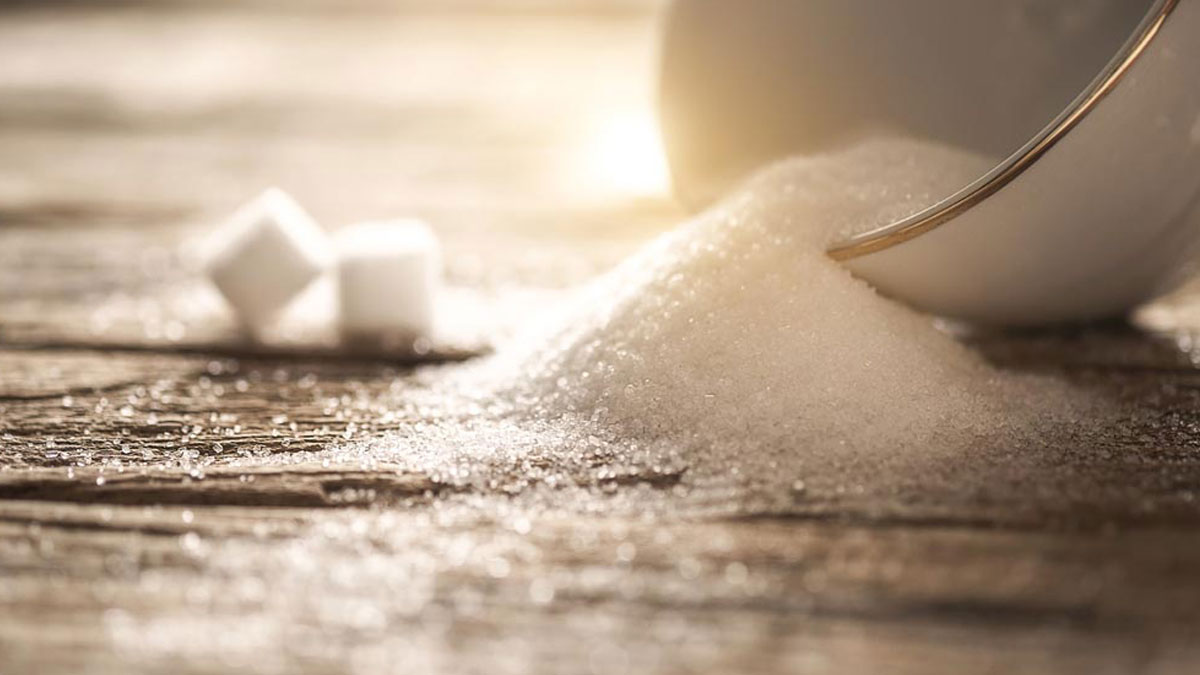 fitnhealthyguy's tweet photo. Sugar can raise insulin levels higher than complex carbohydrates which can be useful particularly around workout time. #EatClean #HealthyDiet #MensHealth https://t.co/SGwdjSezwy