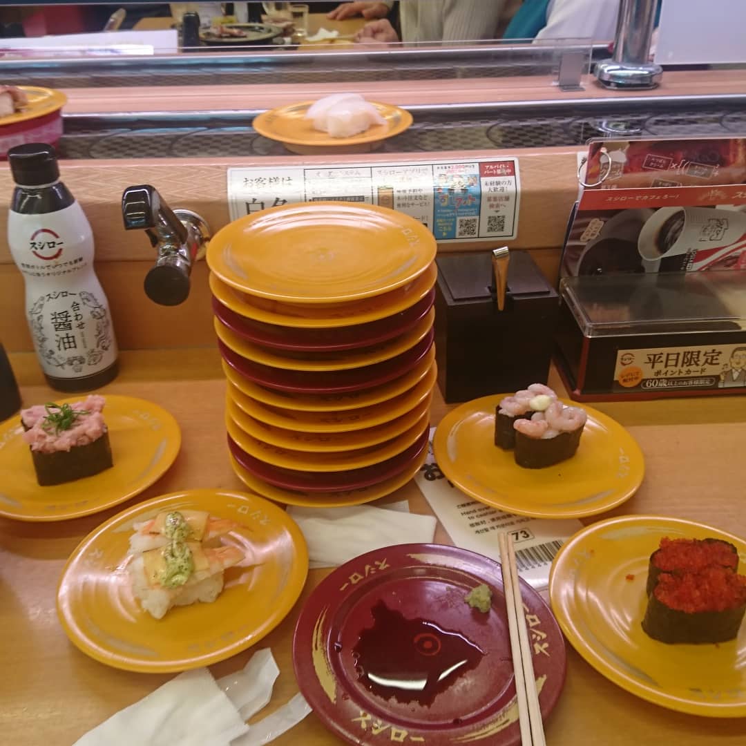tamakon_68's tweet photo. 今年のローライダー活動納め🙇笑
#スシロー #sushilow #ローライダー #lowrider #68インパラ #68impala #ローライダー活動
インパラ半年くらい見てねーなぁ…笑 https://t.co/nat5QsovZY