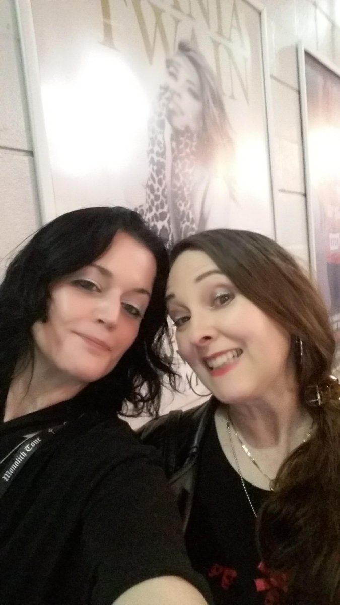 f33c64ad0a3c435's tweet photo. @JaredLeto @30SECONDSTOMARS Highlights of last 5 years = Life on #Mars #MarsInManchester 2018 #MonolithTour @adventure Meeting friends before #concert @MISSLUCYLOU @JaniceKandC #aMARSing @MARSStore #AdventureVIP #MarsMerch #ECHELON #Marsarmy #echelonfamily #echielove #echiespirit https://t.co/BtLvYdeAk8