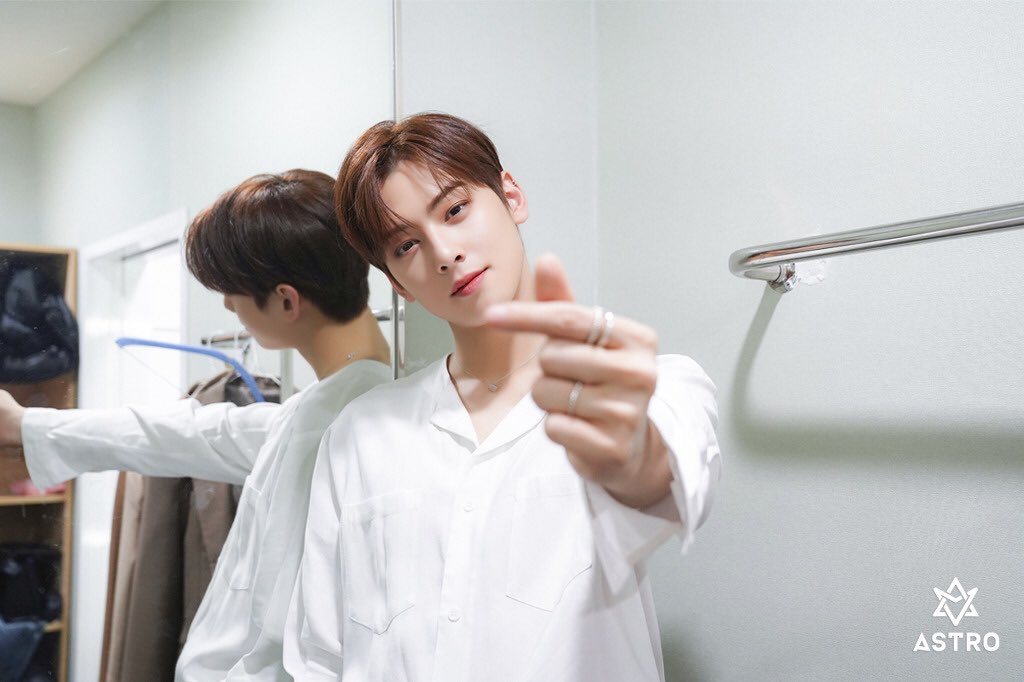 ASTRO [BLUE FLAME] Promotions Waiting Room Behind .. Cha Eun Woo