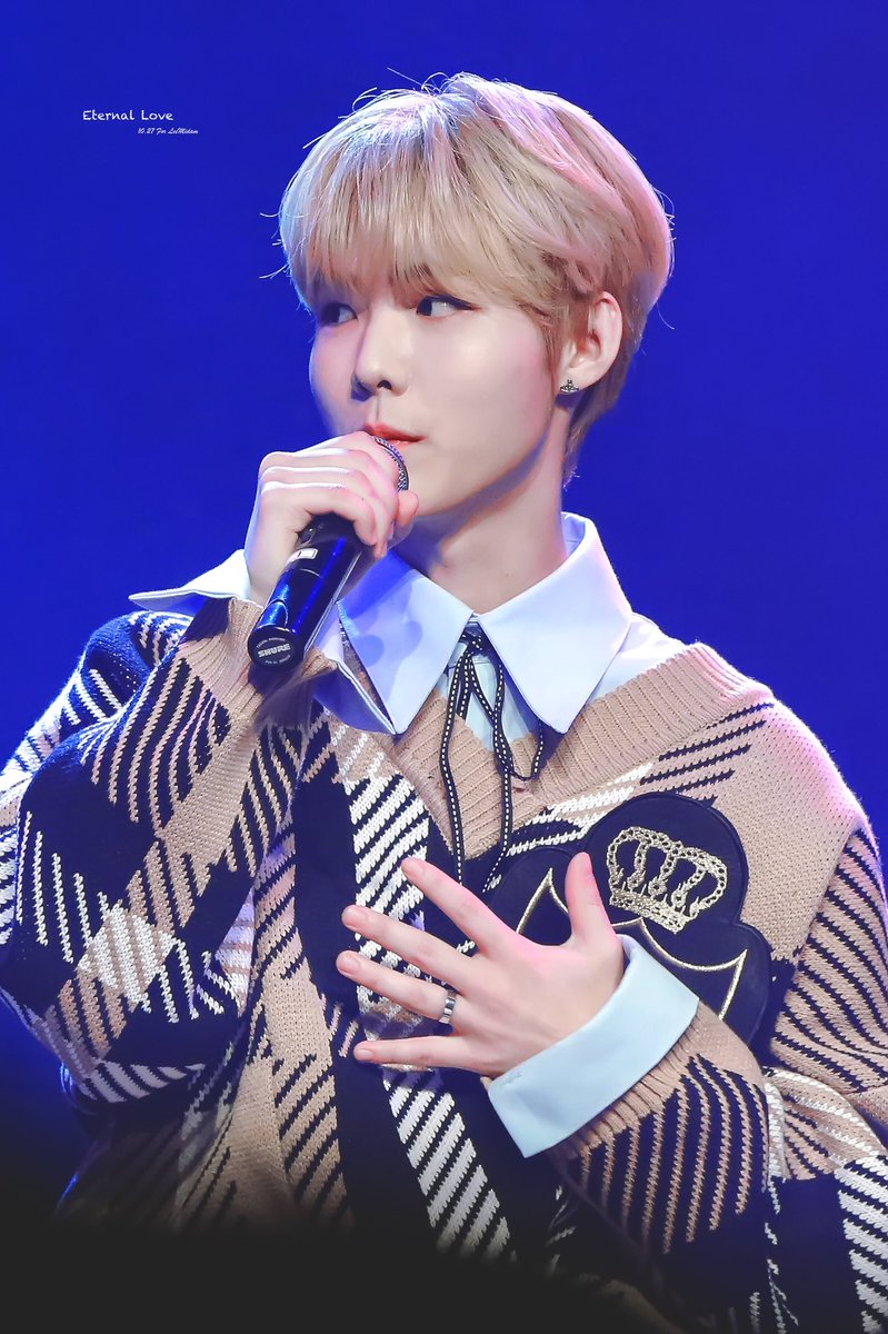 1027Eternal's tweet photo. 191225 Christmas FM HQ
#이미담 #leemidam https://t.co/ULqs0OJPDJ