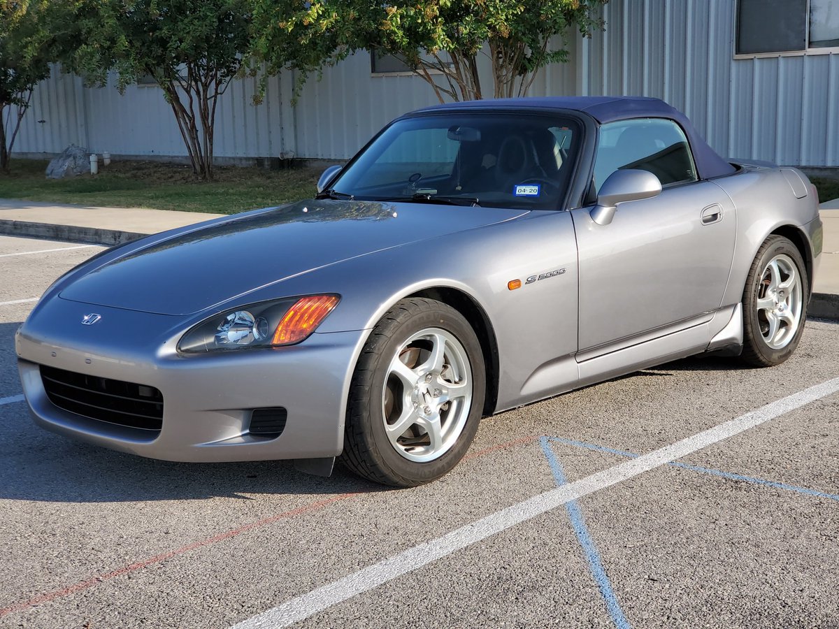 RevHomas's tweet photo. @R33c3cc Are we posting car pics now? https://t.co/N7VLSASXbJ