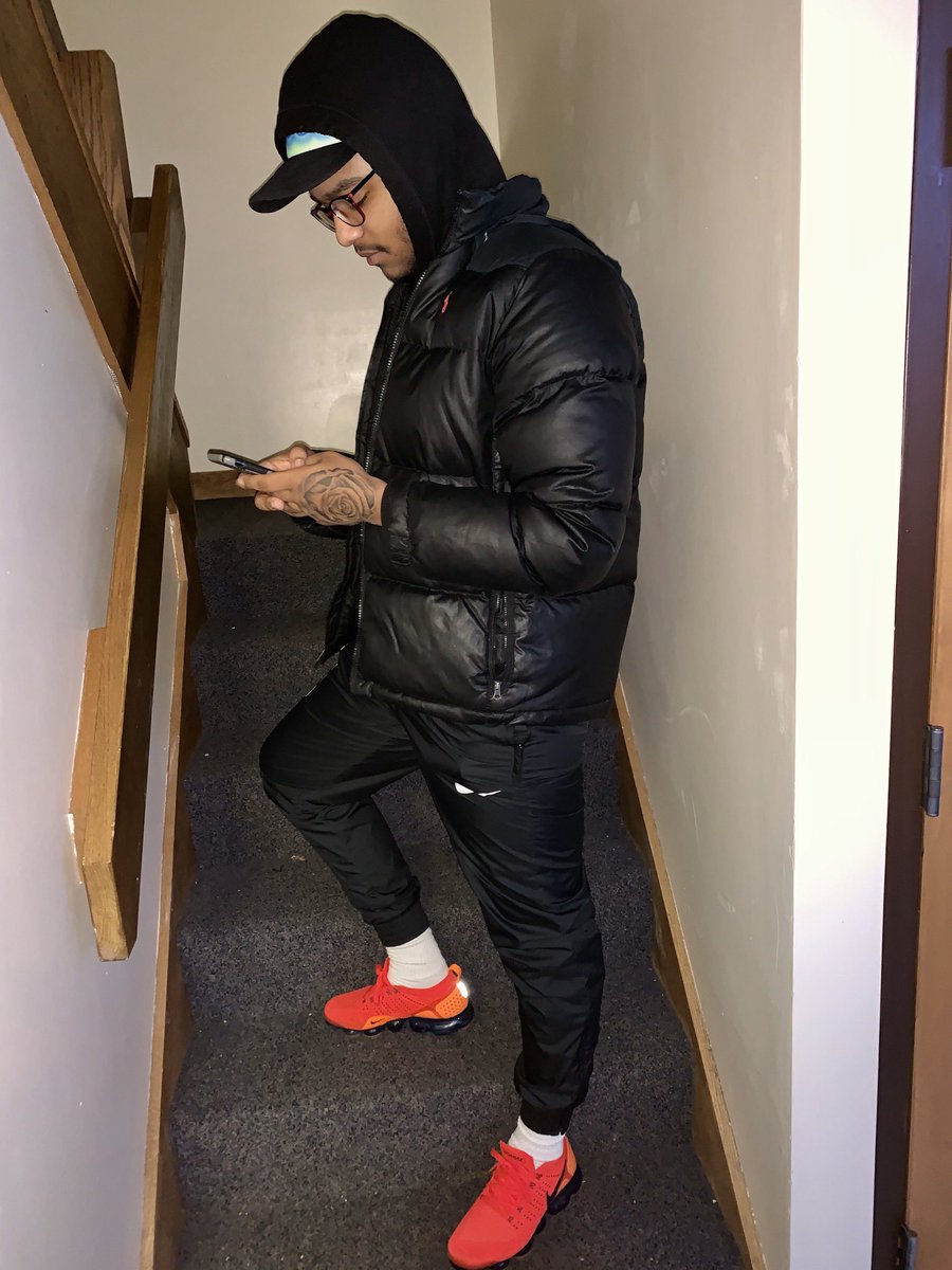 hakeemtd_'s tweet image. I need a one-on-one with god cause its been awhile #LLDB #LLN