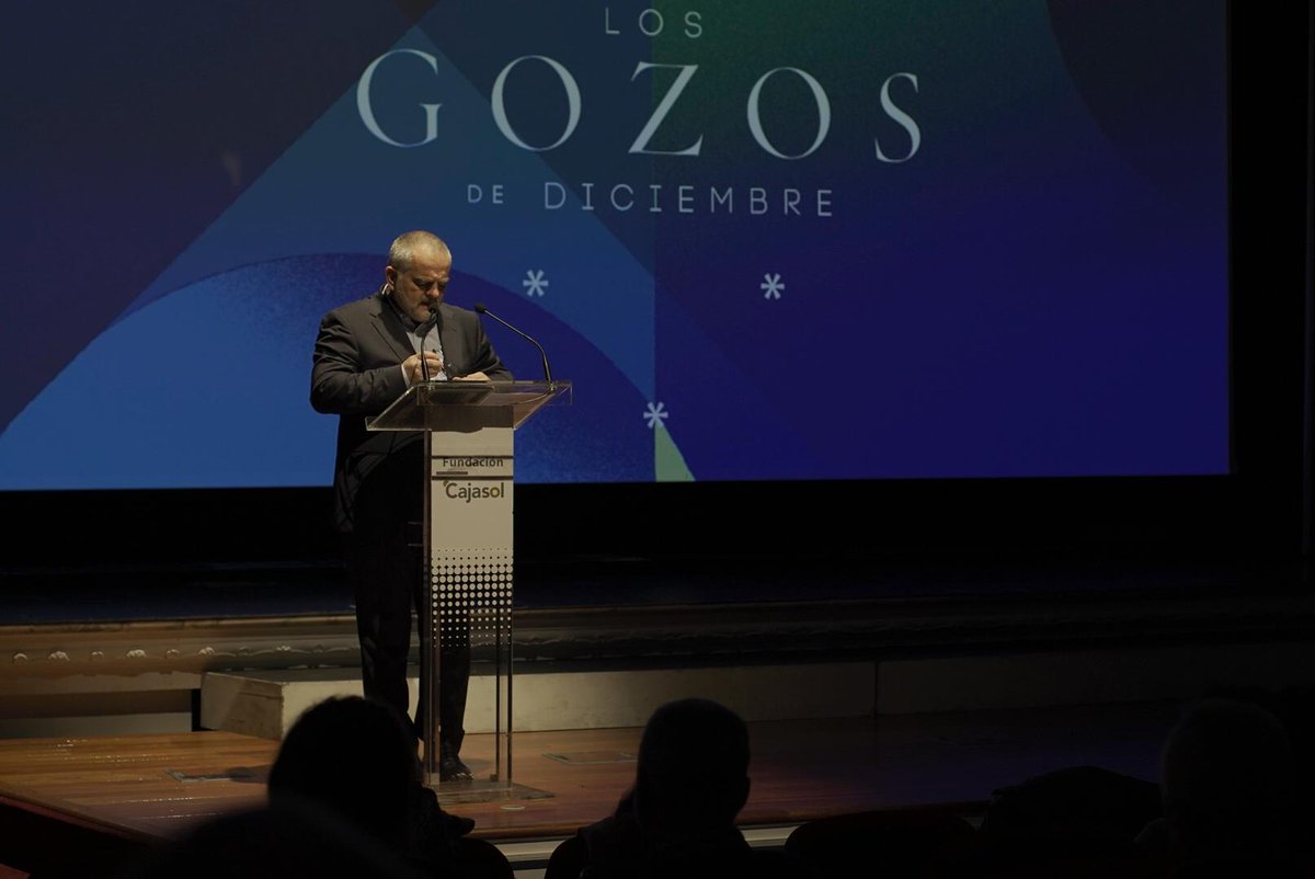 Cajasol's tweet photo. Un fin de año 2019 'de #cine' (y #series) en @Cajasol #Sevilla con @horsesoldiers y su 'mapa del tesoro' para navegar por las plataformas que ofrecen centenares de series de estreno https://t.co/Esz4jEfxd1 #GozosFCajasol https://t.co/MJmcn3lRUx