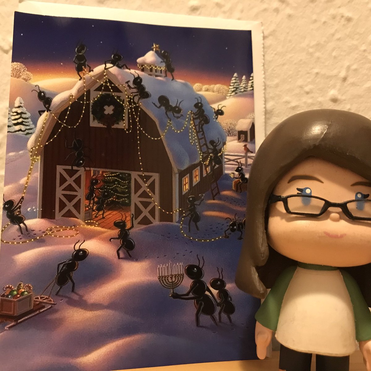 tesdgroupie's tweet photo. This is just all kind of cute! 🐜🎄💜🌍🎉 ¡Gracias Celeste! 
Thanks @tvlr66 for it! Just love it! 
#antmail #TESDXmas #TESD https://t.co/v4Wl22yxkL