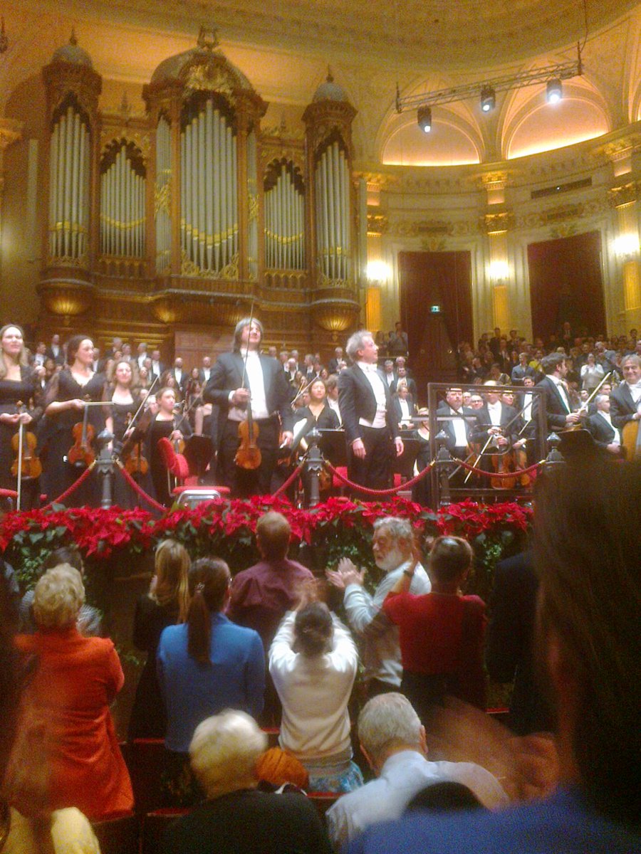 Joshinadam's tweet image. Kerstmatinée #Concertgebouw met #Beethovens 9e.  Koninklijk #Concertgebouworkest o.l.v. Franz Welser #Möst, dirigent.