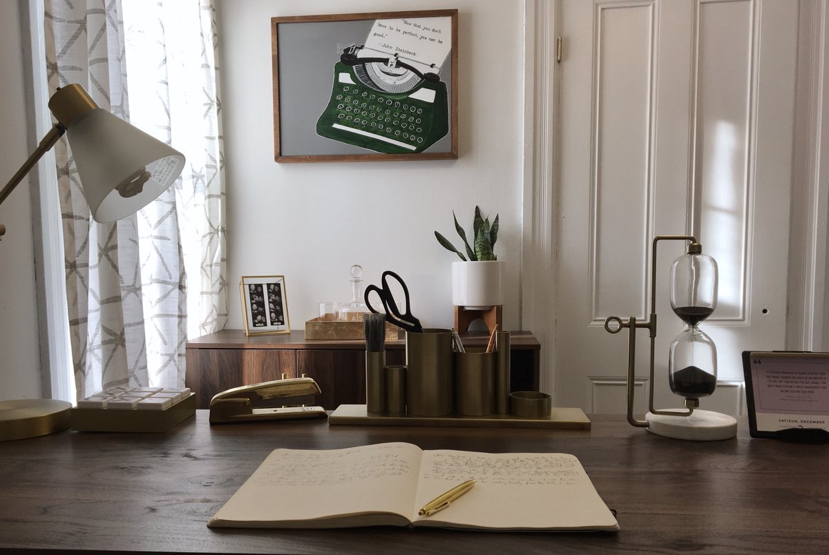 AlexanderWrites's tweet photo. For Christmas, my wife surprised me with an office makeover. It went from shabby & cluttered to inspiring & coordinated. I spend lots of time here (I write fiction and work as a freelance copywriter), so I couldn't be more pleased.
#WDReaders #ShareYourWorkspace #officemakeover https://t.co/MskDyE8rkW