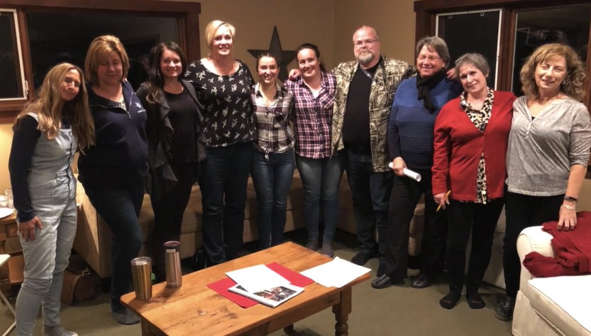 AHorseTale's tweet photo. Merci à tous pour vos dons! Thanks to everyone who contributed to our crowdfunding campaign! Donate by midnight December 31st to get a charitable tax receipt for 2019. Happy New Year from all of us at AHT! Bonne année!

https://t.co/ecbGOPo1W0

Save a Horse, Change a Life ❤️🐴 https://t.co/J041V5J917