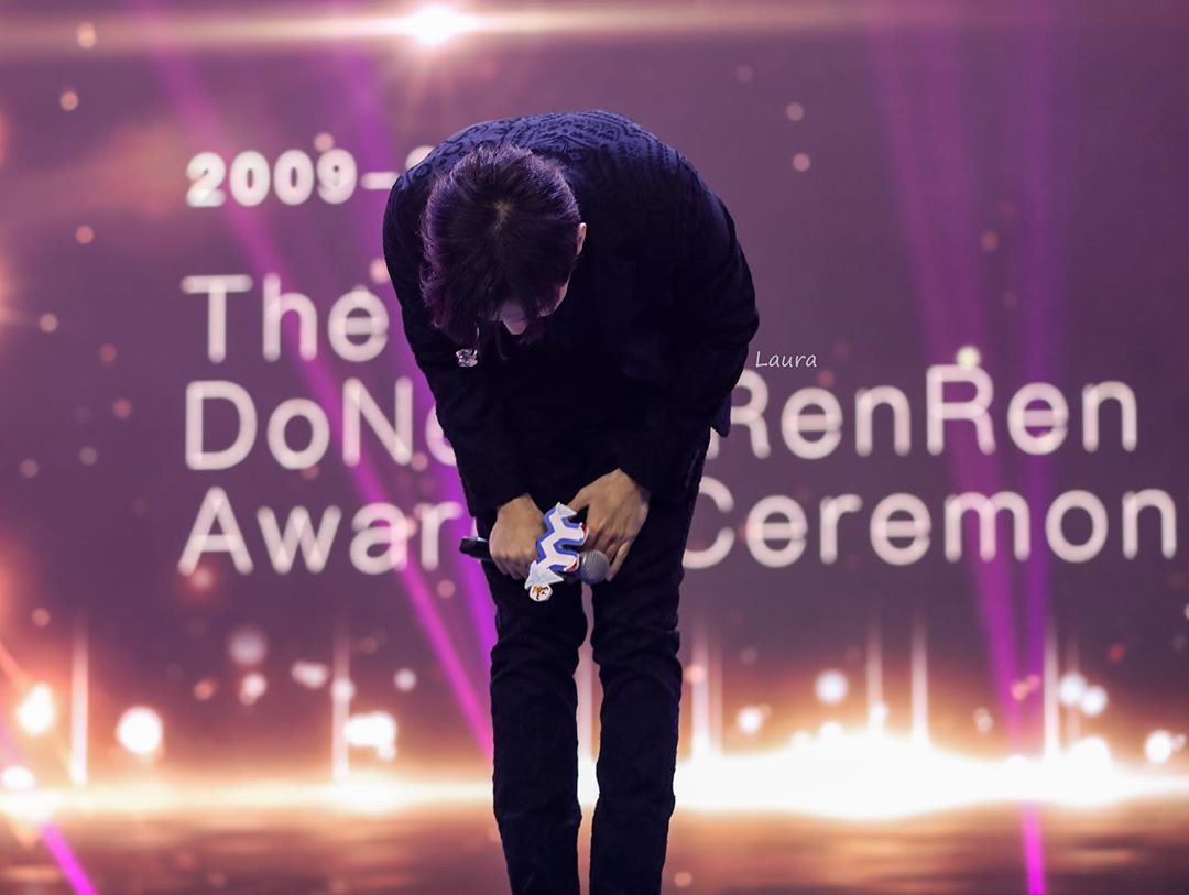 dimash_fr1's tweet photo. Repost @laura___dear
🔥 🔥 🔥 <Screaming > 2019.12.26
The 10th DoNews RenRen Awards Ceremony ❤️❤️ #dimashkudaibergen #ddynasty #dimash #bejing #dimashkudaibergenov
-----
🔥 🔥 🔥 <Screaming > 26.12.2019
The 10th DoNews RenRen Awards Ceremony ❤️❤️
https://t.co/S3oeUOqaZR https://t.co/AC3obHsYiP
