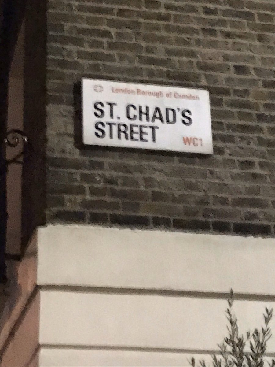 TSumsSoccer's tweet photo. @ChadMarshall14 we found your street in London, right by our hotel at Kings Cross 👍🏻.   Happy New Year! https://t.co/YUdDn8JvA7