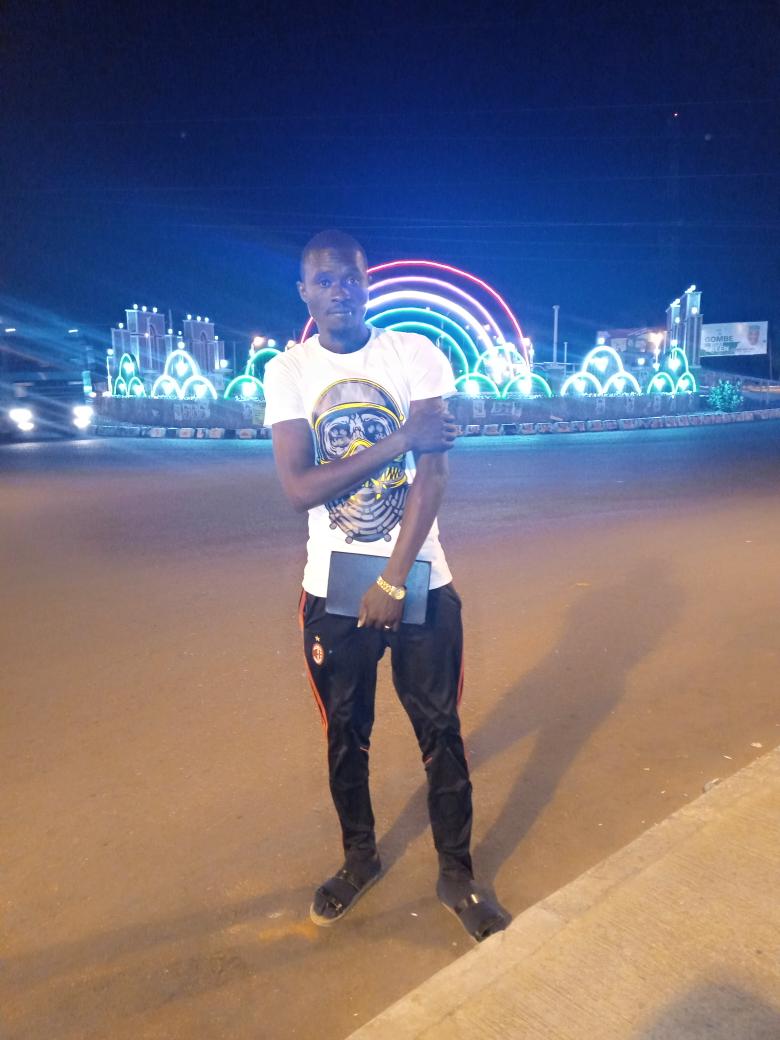 blessmark5's tweet image. Night chilling