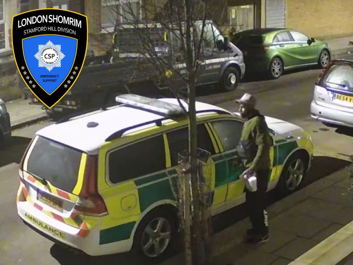 Shomrim's tweet photo. Gladesmore Road #N15 4.55am, @Hatzola Ambulance broken into, suspect stole valuables, if you recognise this Male please contact @Shomrim, @MPSHaringey &amp; @MetCC cad 5558 30/12/19 https://t.co/UPA84bKVbb