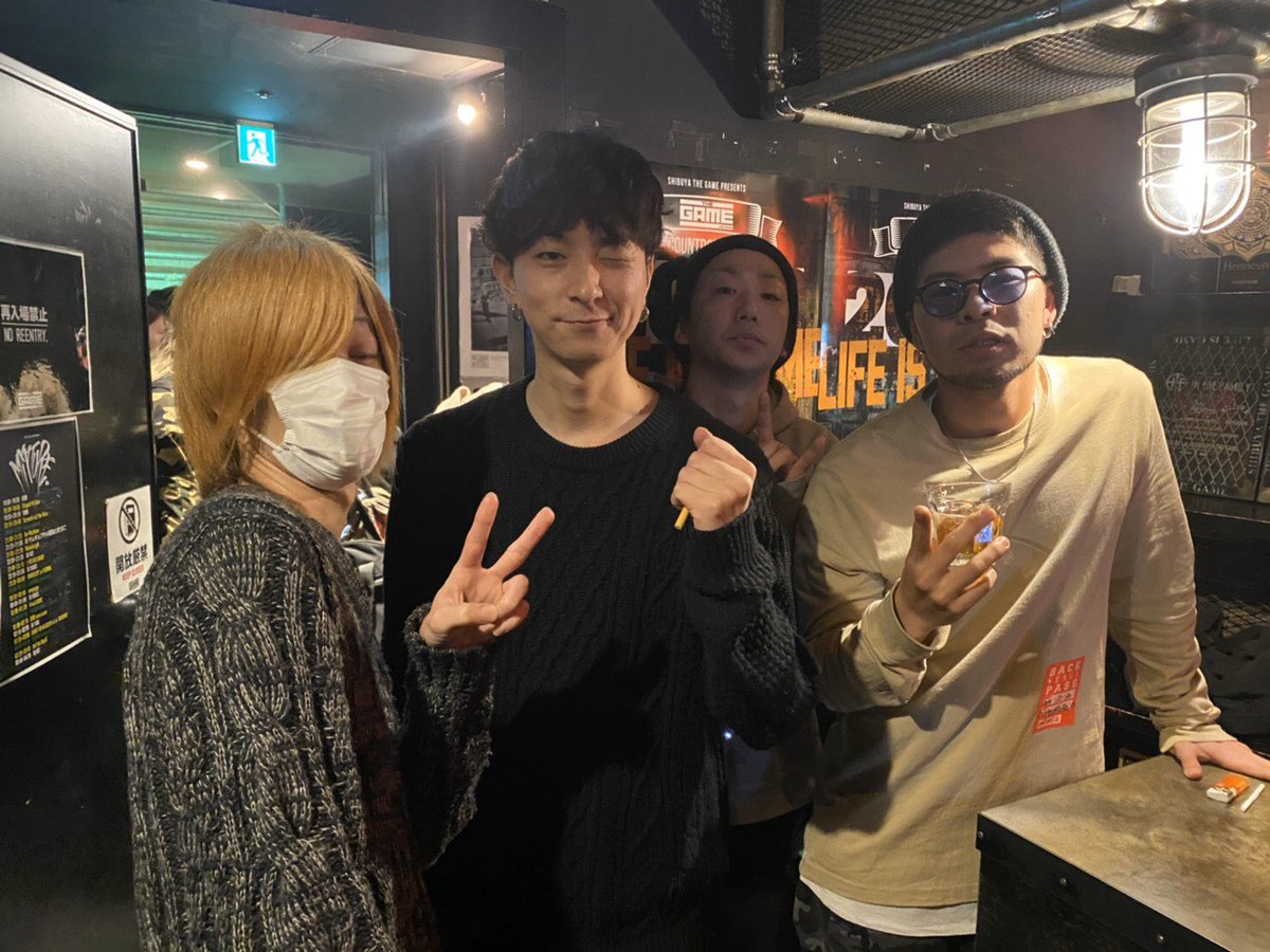 boss0502's tweet photo. 年内最後のliveを終えました！
渋谷THE GAME MIXTUREイベント！
ありがとうございました！！

大好きな仲間と大好きな先輩と今年新しく出会ってくれたみんなと、年内最後のLiveができてよかったです！

2020もどうぞよろしくお願いします🤲

年内最後の📸ショットはJ-REXXXさんとりょうすけ、J平くんw https://t.co/LFHofKLRyi