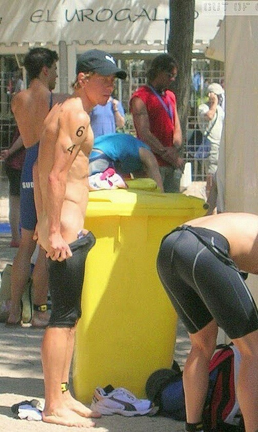 lifewithhunks's tweet photo. Hunks, Studs, Porn, Amateurs, Spy, Bulges, Lycra and Huge Cocks. https://t.co/z59kcTV2WI https://t.co/YnAMihjaBr