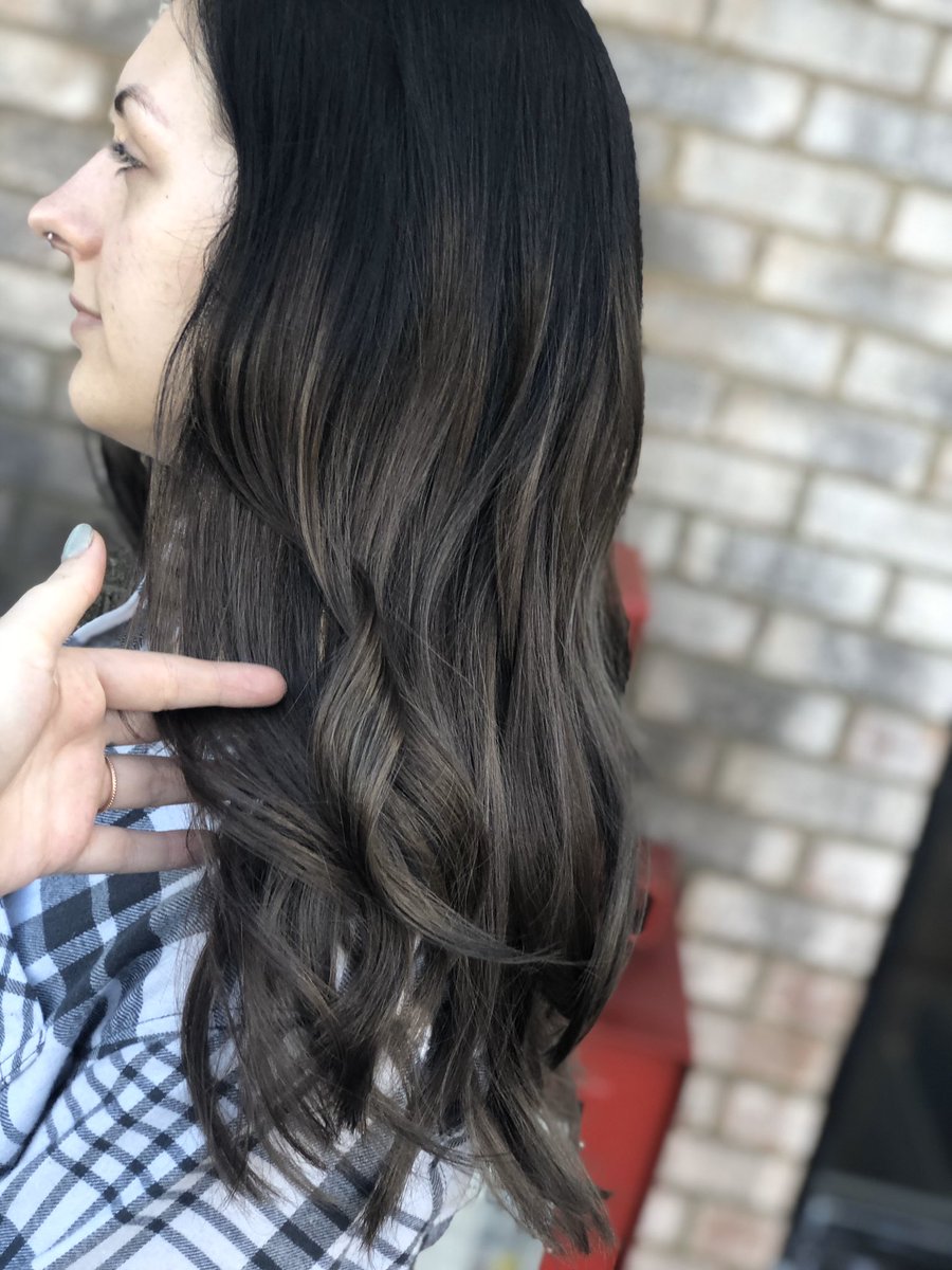cocobabyy1's tweet photo. Be brave and get a dramatic change they said...  😍🥶 #SlayedByCoco #HairByMeeee https://t.co/5sdRUjWsOq