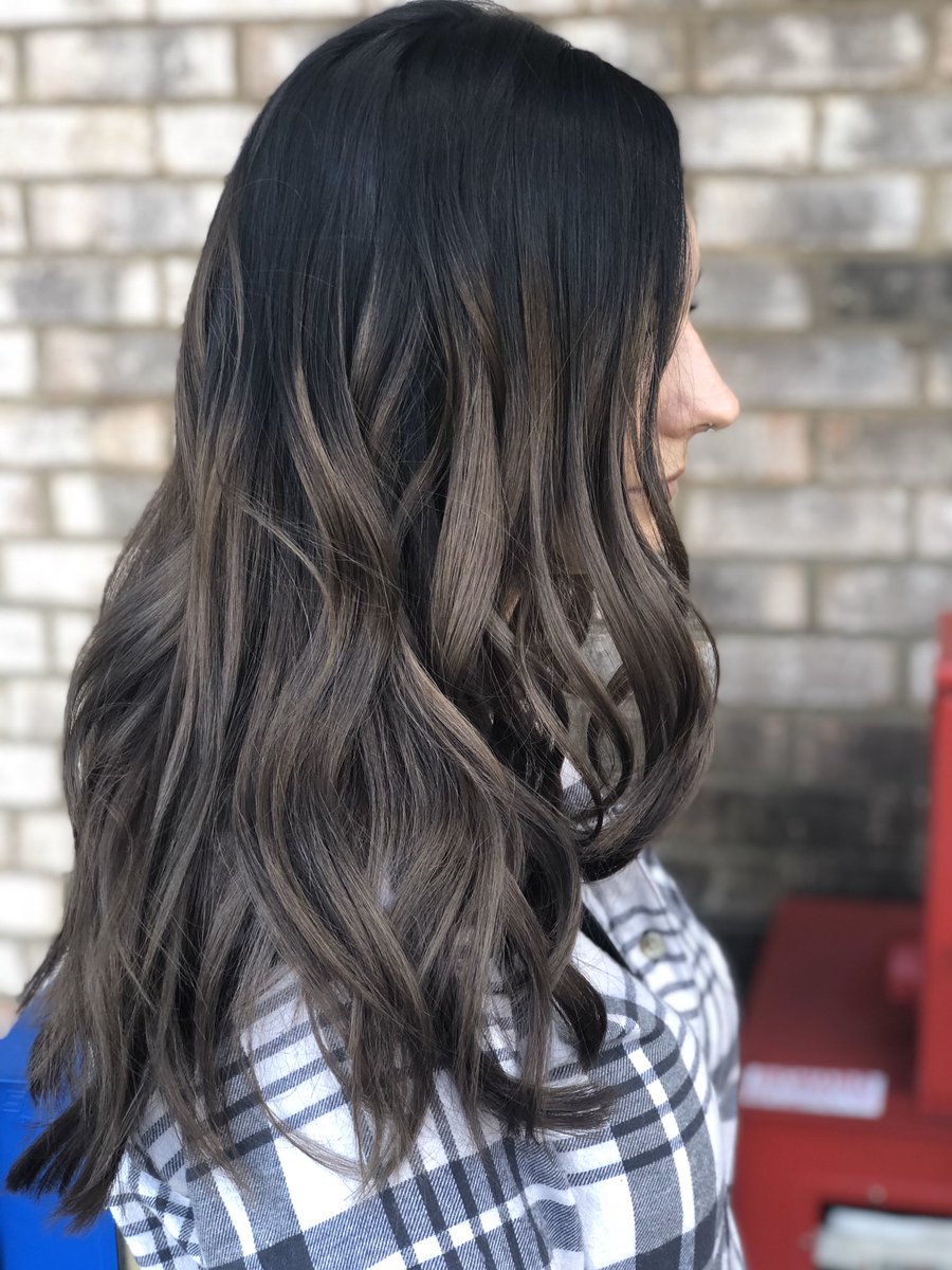 cocobabyy1's tweet photo. Be brave and get a dramatic change they said...  😍🥶 #SlayedByCoco #HairByMeeee https://t.co/5sdRUjWsOq