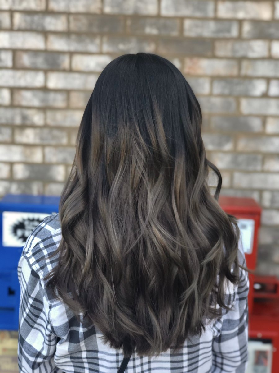cocobabyy1's tweet photo. Be brave and get a dramatic change they said...  😍🥶 #SlayedByCoco #HairByMeeee https://t.co/5sdRUjWsOq