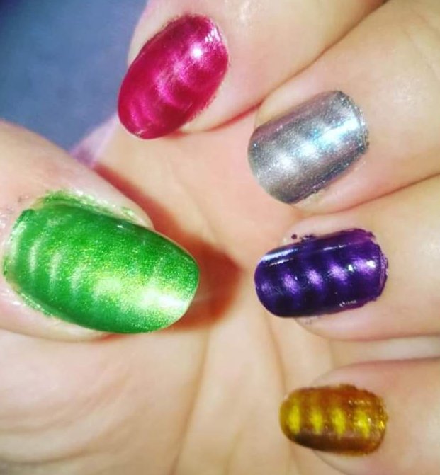 Ms_Watson_Wood's tweet photo. #TBT to some previous #nailart as I try to figure out what I should do for #NYE2019 #NewYears
#StayingIn #Fizzystuff #sofaparty https://t.co/oUuMjWFnx4