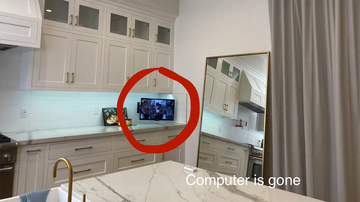 StorKartoffel's tweet photo. Stephanie soo: he toke pictures in my house when i was in the bathroom.
Nikocado avocado: nO i wOuLD nEVer! https://t.co/15uSQZb6OC