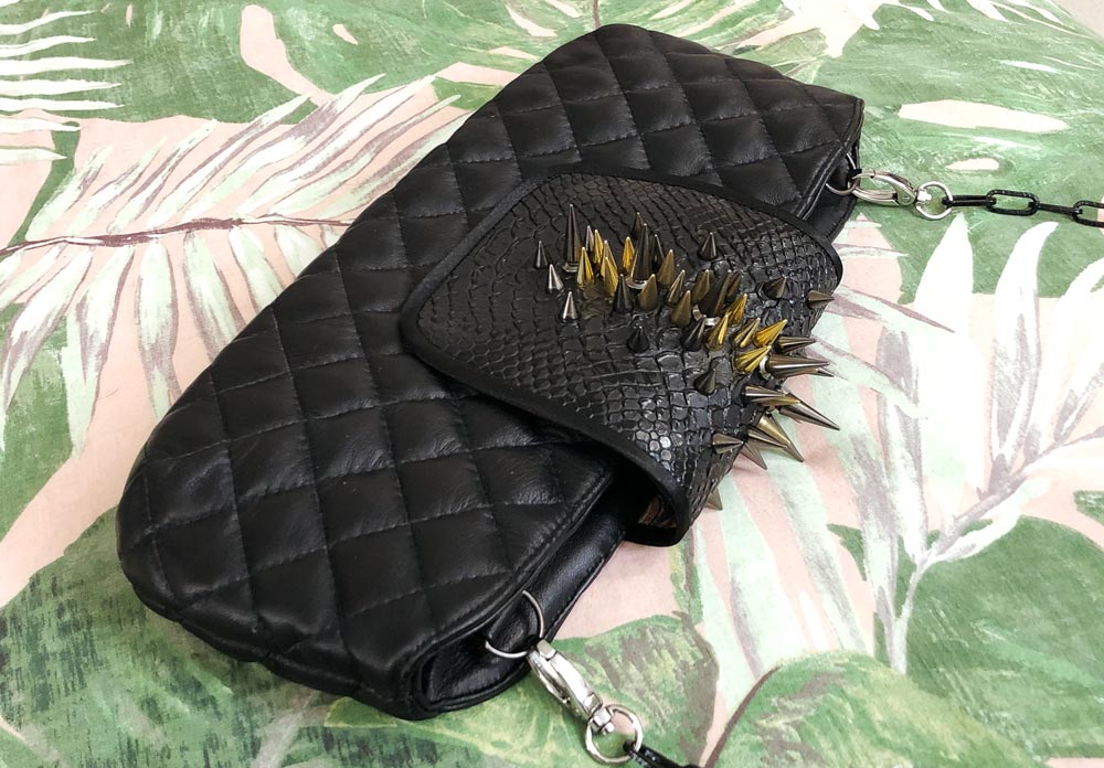 makeacorset's tweet image. The Finished Roxanne Clutch Bag! 📸 

(also last day for the 25% discount on all my shop items) -- mailchi.mp/corsettraining…

#sewingpattern #sewing #bagpattern #sewabag