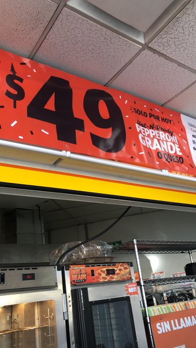 Vendo lugar en la fila de Little Caesars 💲💲 https://t.co/2o1fd4G8w9<a href="/tag/cohetechino"class="tags"><span>#cohetechino</span></a>