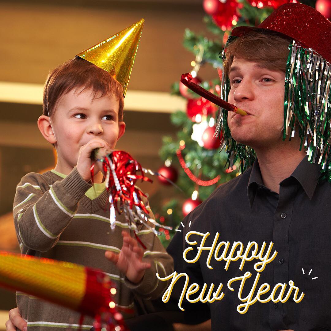 buddyfruits's tweet photo. Happy New Years Eve! Here's to new year filled with friends, fun, family, and fruit! 🎉 https://t.co/xUO1qYwjI2