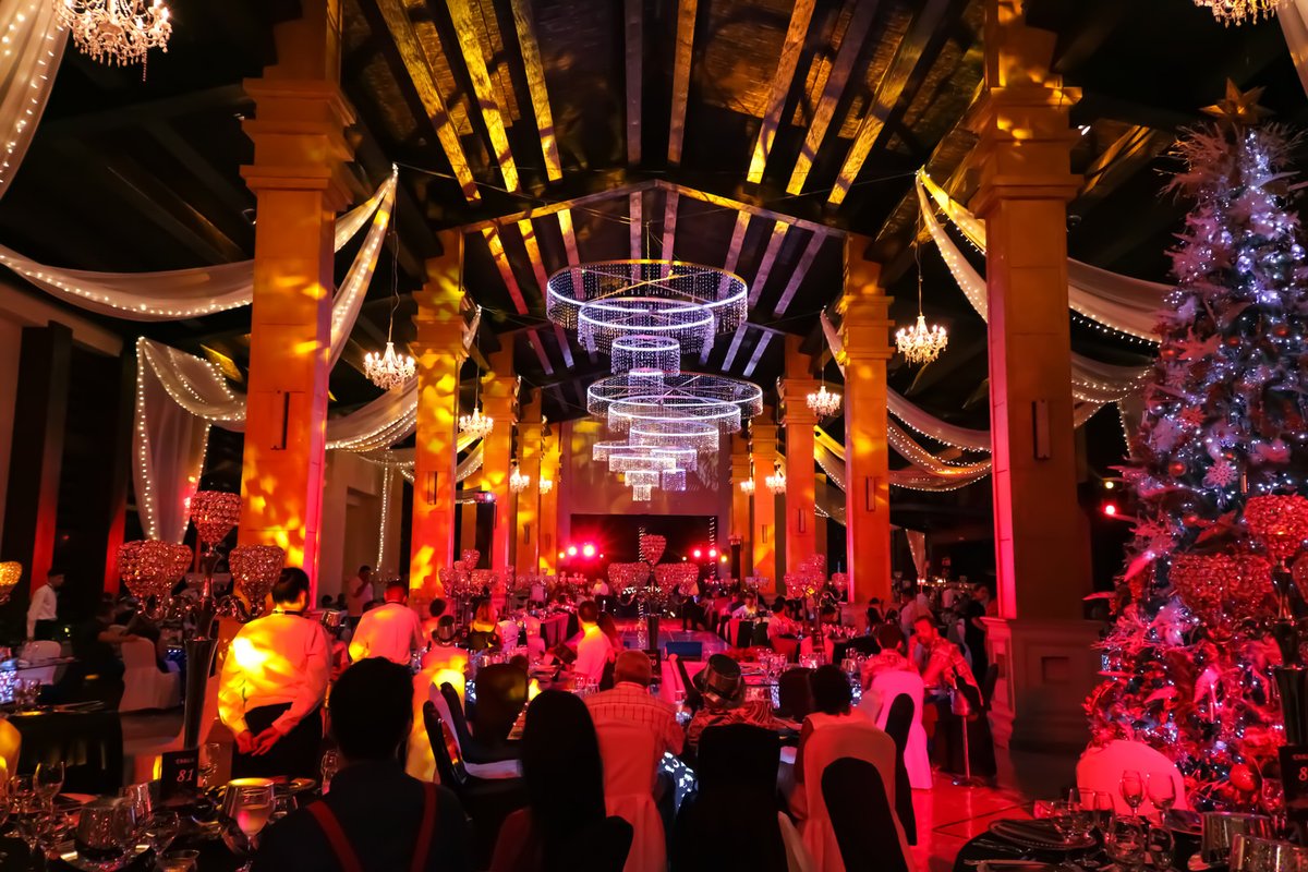 ¿Está listo para la fiesta de año nuevo en #DreamsRivieraCancún Resort &amp; Spa? ¡Pregunte al sommelier sobre nuestra cena especial y celebre la llegada del 2020 con mucho lujo!