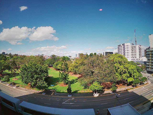 aaronazz's tweet image. Our hotel room view of Musgrave Park for the last week while staying at Novotel Brisbane South Bank.  It’s been great. ift.tt/2F8ZxXc