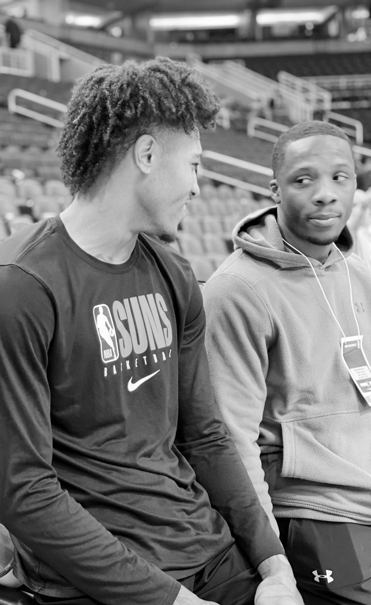 CoachKeem_'s tweet photo. From Mo City to doing Mo’..
May the waves last 4L my brotha🤞🏾🖤
#FortBendLegends @KELLYOUBREJR https://t.co/swZgq2fFVu