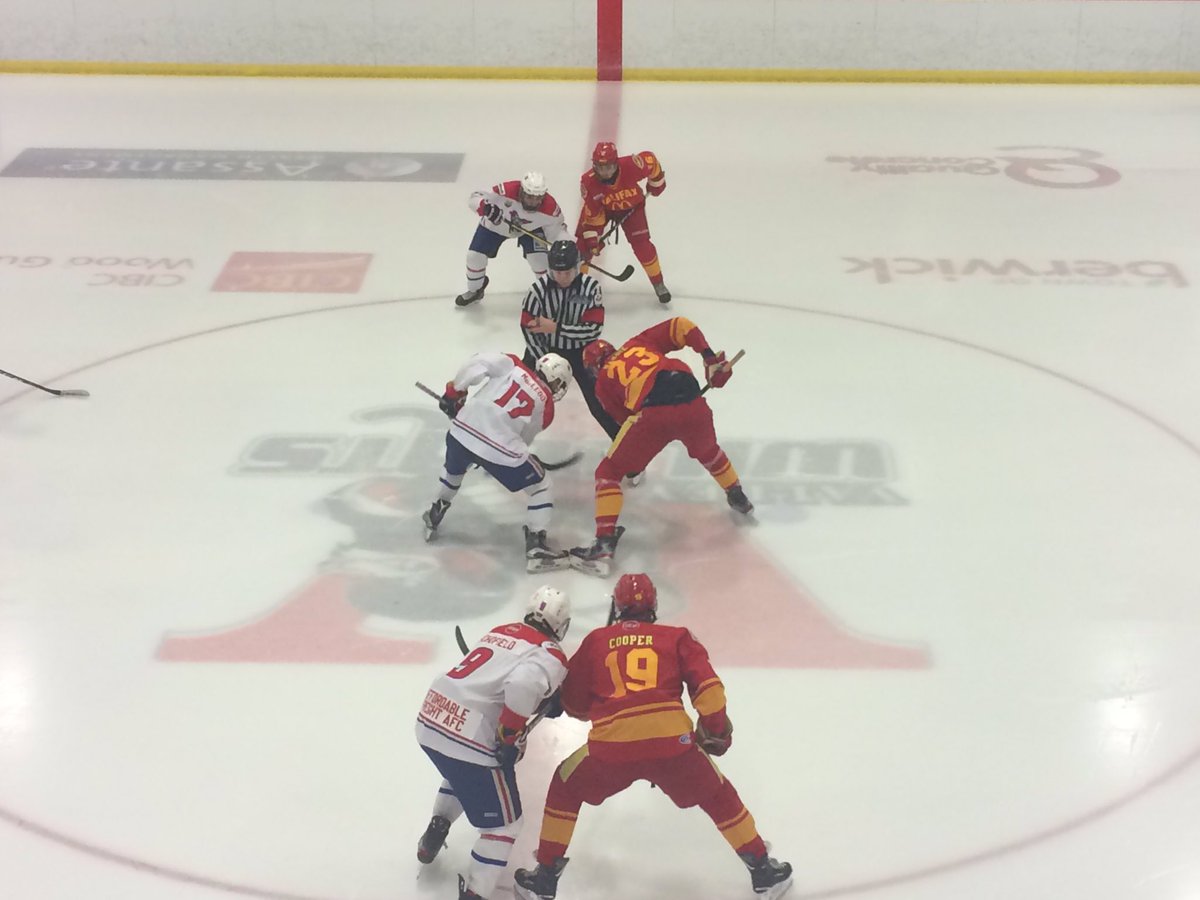 Watching a little hockey tonight <a href="/Valley_Wildcats/">Bage Valley Wildcats</a> midgets playing Halifax. McDonalds get early 1-0 lead less than a minute in