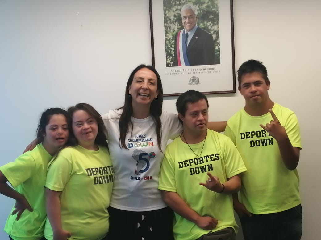 edo_arevalo's tweet photo. Gracias @ceciperez1 por el apoyo comprometido a @Deportes_Down  @MindepChile @KarlaEnAccion @arevalopancho @Orrego @CarolinaLeitao @senadis_gob https://t.co/SJLNeEpP15