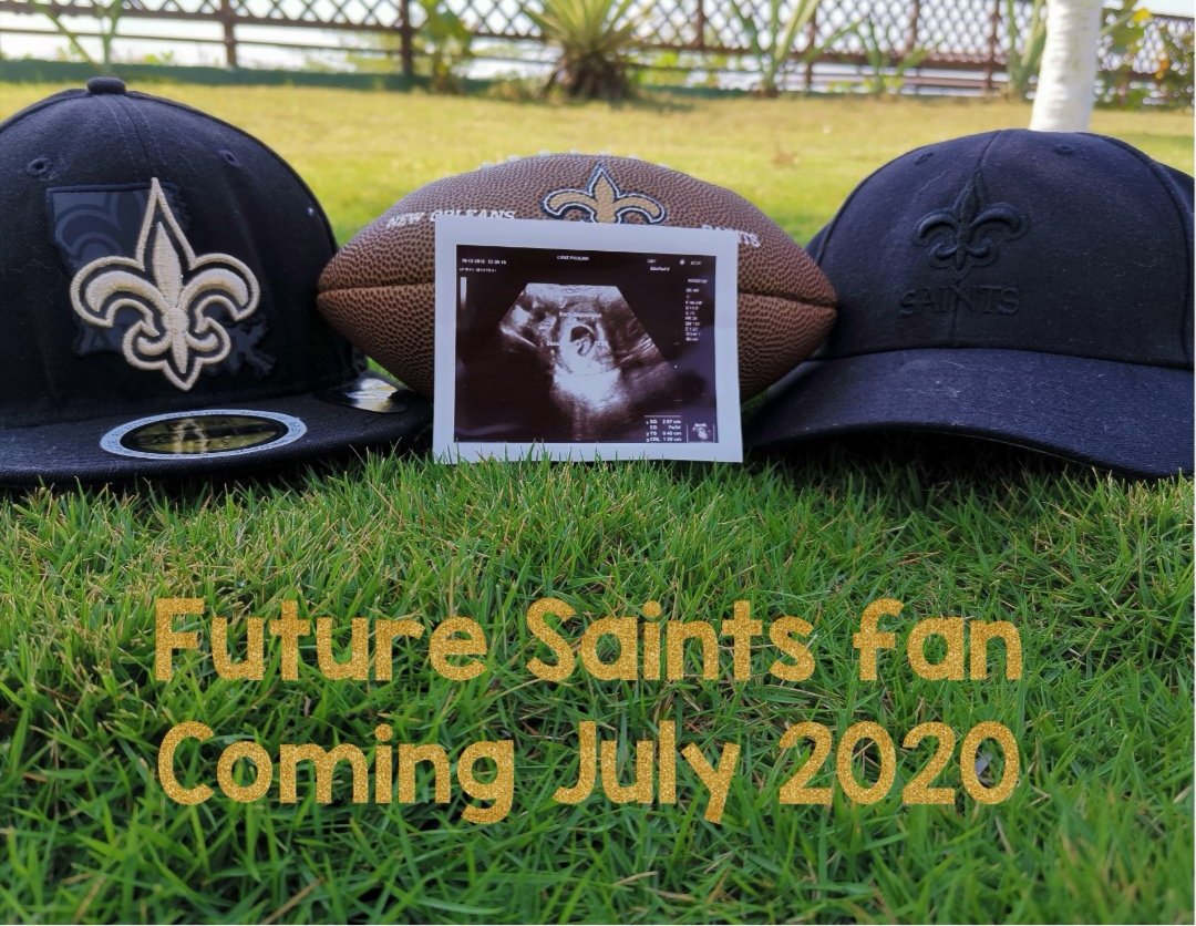 Yeya530's tweet photo. We made a wish and YOU came true. Future @saints fan coming July 2020! 🖤⚜️ I didn't know I could love daddy more until I saw him talk to you and realized how much he already loves you. @andrem_3 no doubt you will be the best dad there is. Love you! #babymaldonadocruz https://t.co/M3vIUUoCHN