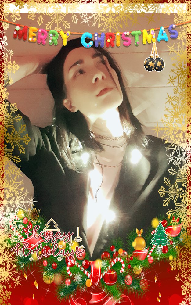 LetUsSimonSnow's tweet photo. A Secret Santa for @KrisRix from @ComeAlongMaisy <33

#CarryOnSS2019 https://t.co/j0farucBmf