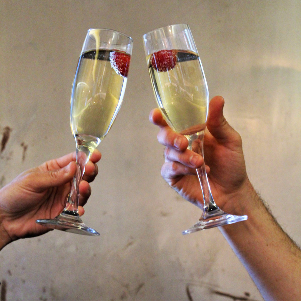 KomaliDallas's tweet photo. Ring in the #NewYear at #CasaKomali!! We’ll have a #NYE dinner menu and drink specials all night complete with a #Champagne toast to welcome #2020! 🎉🍾
Make your reservations at rsvp@komalirestaurant.com or call 214-252-0200. https://t.co/HDnHmhLDI9