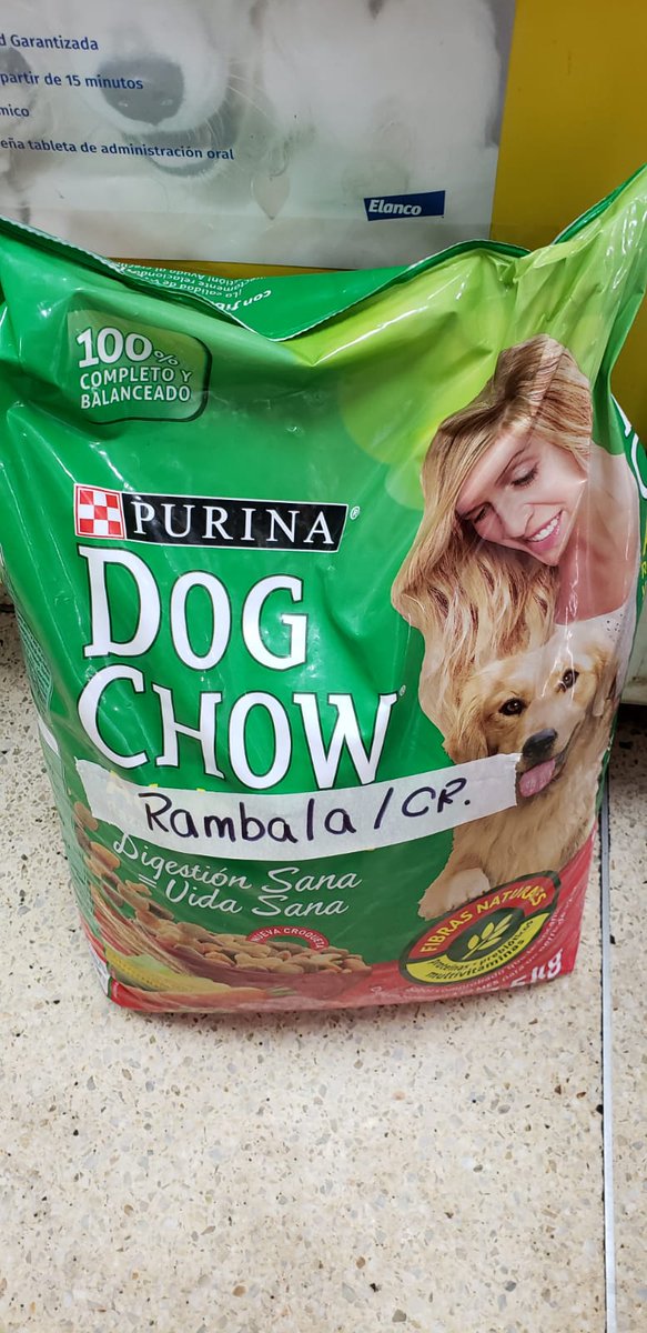 incondic_peru's tweet photo. ENTREGA DE ALIMENTO!💕🐕
Gracias a todas las personas que nos siguen y ayudan, hemos logrado entregar parte del alimento balanceado para los perritos que están bajo nuestra responsabilidad.
Ahora #Sparky #Rambala #Flopy #Calev tienen alimento todo enero.
#ApadrinarSalvaVidas 😊 https://t.co/JN8XxRXfah