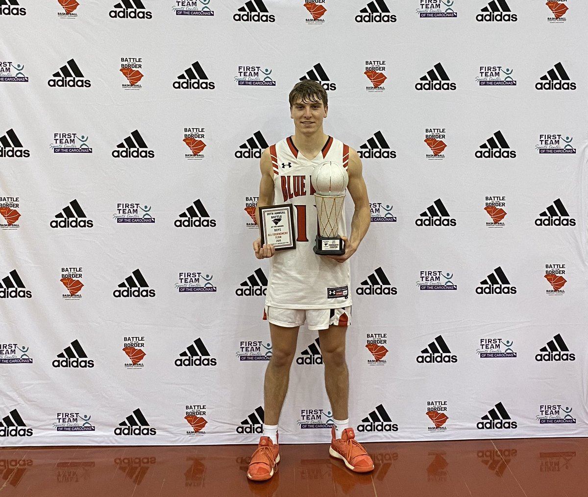 BATBTourney16's tweet photo. 2019 Battle @ The Border All Tournament Team For The Blue ridge Tigers #11 Corbin King @CoachStevensBR https://t.co/gTq0dqbrKs