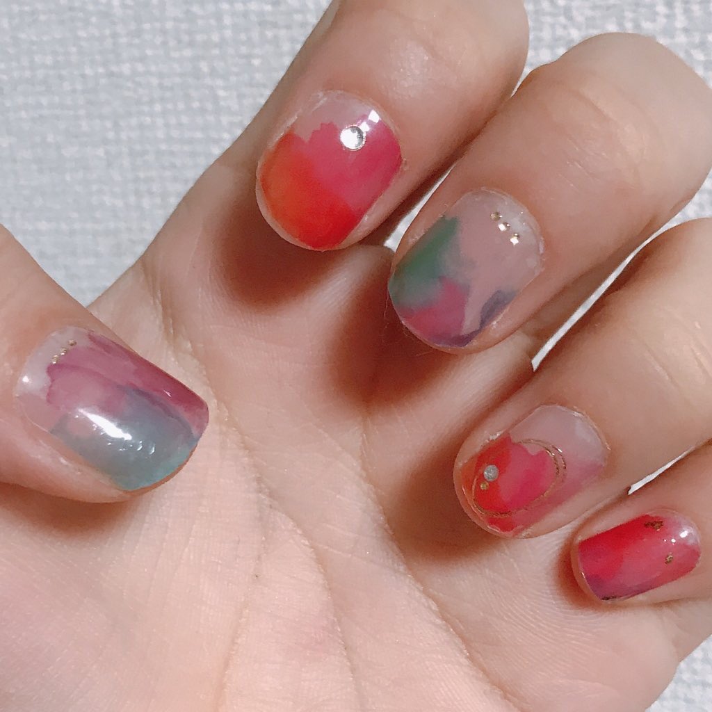 うま りあむ嫌いじゃないよ スタンスだけど普通に好きです りあむぽさは出せたかなって思うので満足 目もだいぶ寄せられたと思う でも顔強くなってしまったので次あれば顔弱くしたいなあ ポイントはクロックスぽいサンダルです クロックスではないもの