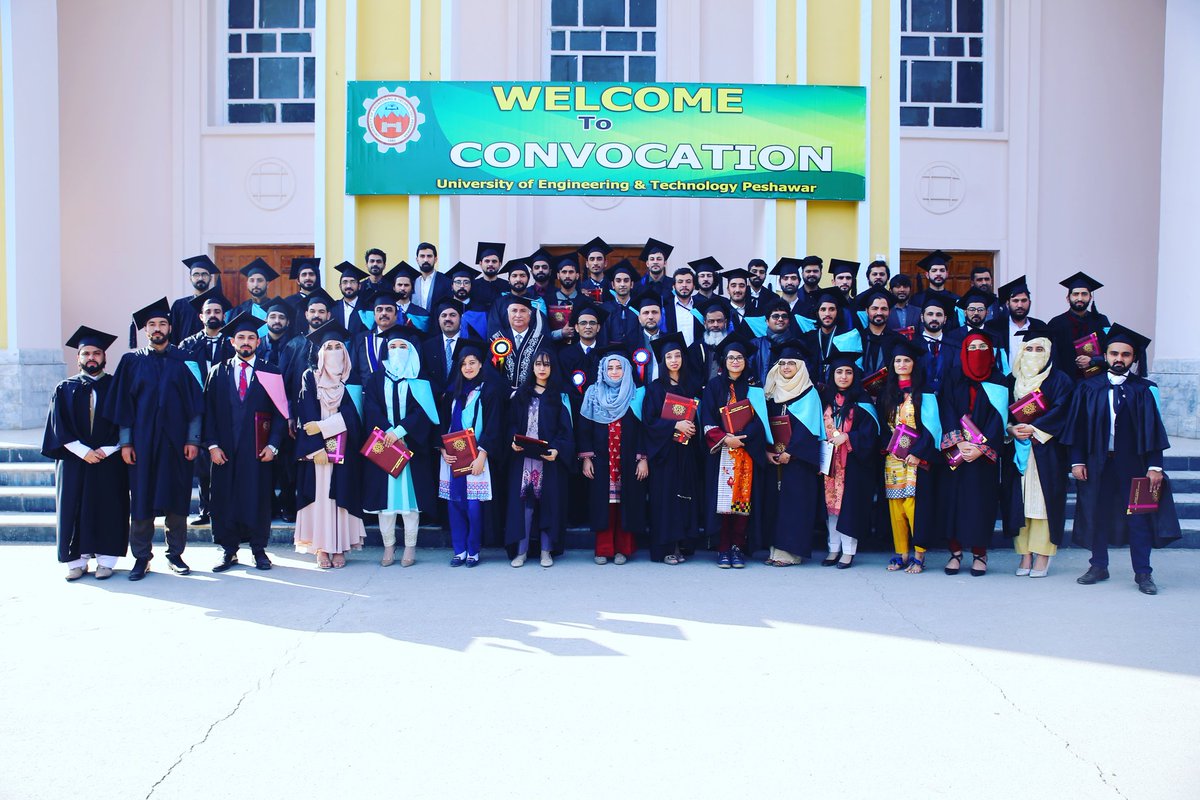jalalsherazi's tweet photo. #convocation
#Uet
#BatchXI https://t.co/u9V1LKCwL8