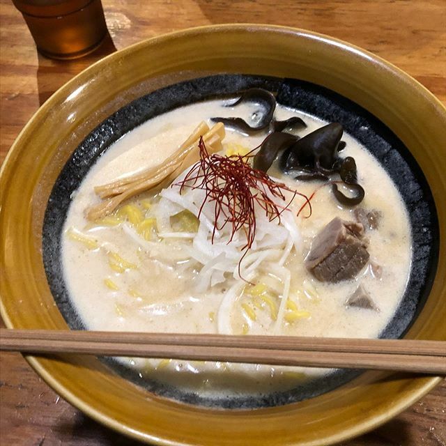 otama_han's tweet photo. 年越し味噌ラーメン
#さっぽろ #大晦日 #北海道旅行 https://t.co/8Y848itIHm https://t.co/ouh9XLW2Mp