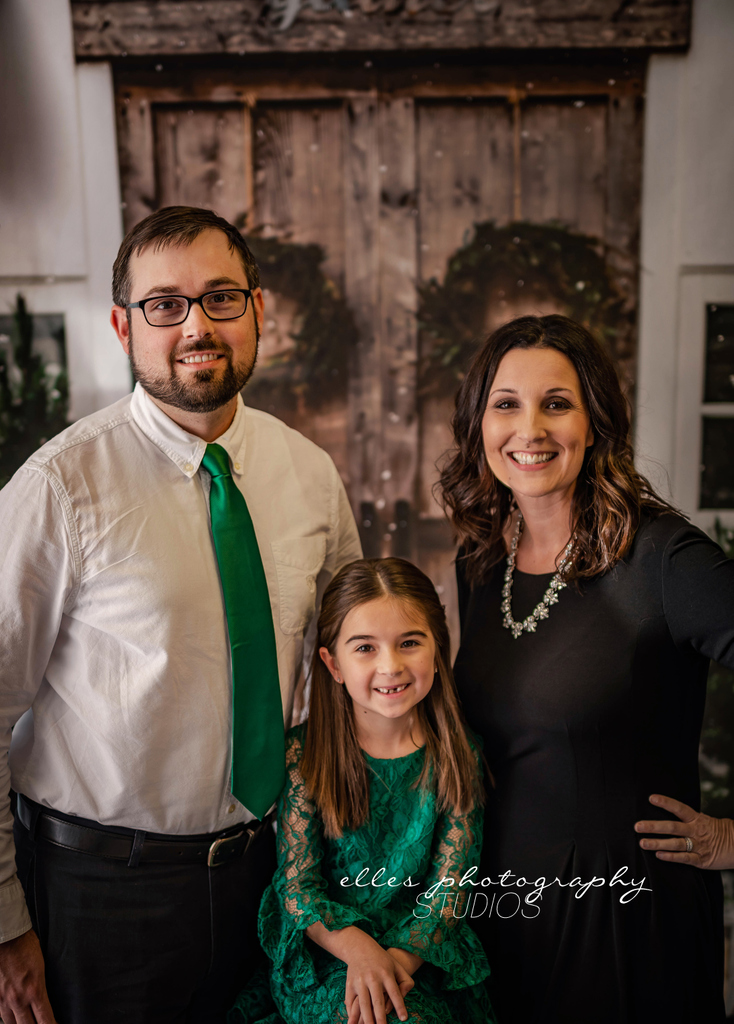 EllesPhoto's tweet image. Our indoor Holiday minis were a hit this year!! We can't wait for next year! We hope everyone had a blessed and happy holidays! We are looking forward to the new year!  @ellesphoto.com #family #ellesphotostudios #ellesphoto #northalabama #limestonecounty #athens #twostudios