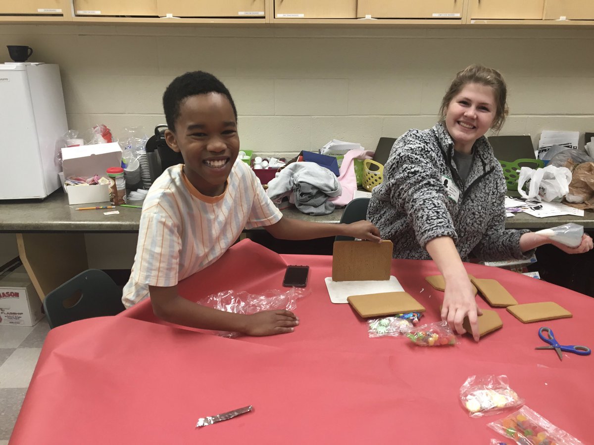 gdileggeBCPS's tweet photo. More @ETHSTAM mentors helping to build gingerbread houses with their mentee students before the winter break! @VincentFarmBCPS https://t.co/PdHeMCTSXh