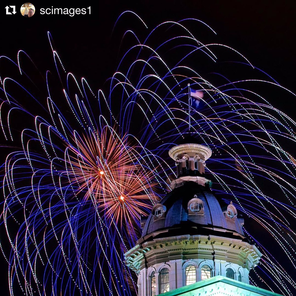SCMilitaryDept's tweet image. Hard to beat this photo by Sam Holland (Instagram: @scimages1), photographer for the S.C. House of Representatives
#NewYear @columbiasc @ColaChamber @Discover_SC @SCGOP @SCDemocrats #SCGeneralAssembly #photography #SCStateHouse #fireworks
